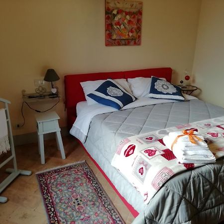 Casa Dolce Casa Bed & Breakfast ปีเอนซา ภายนอก รูปภาพ