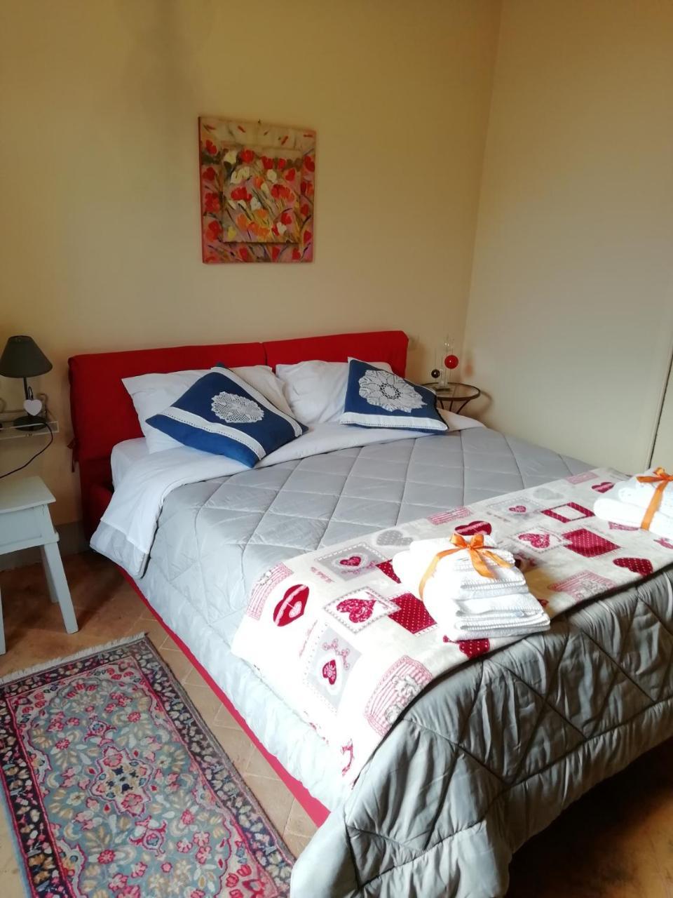 Casa Dolce Casa Bed & Breakfast ปีเอนซา ภายนอก รูปภาพ