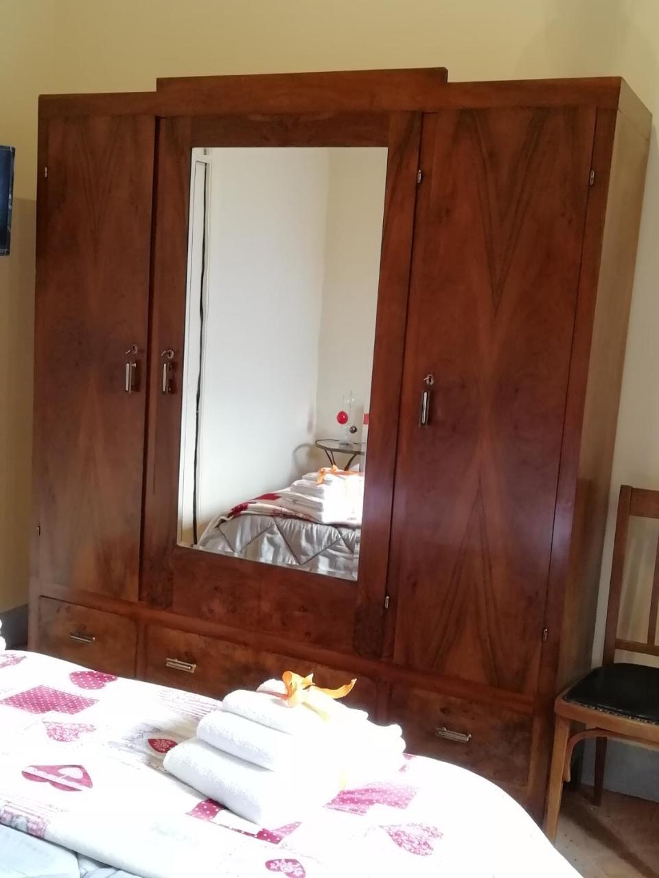 Casa Dolce Casa Bed & Breakfast ปีเอนซา ภายนอก รูปภาพ